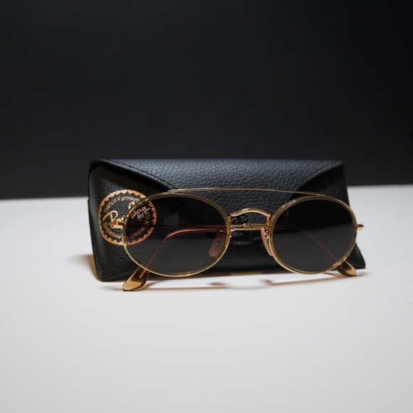 Ray- Ban shades - Picture 3 of 4